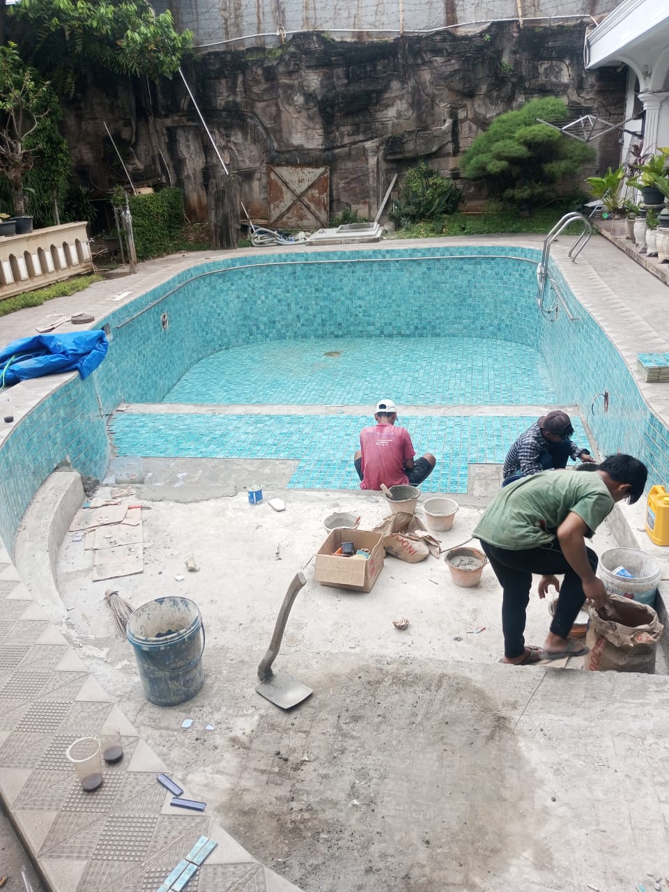 jasa-renovasi-kolam-renang-jakarta-timur